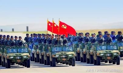 <b>军事：美军上将点名中国10种新装备/中国又一款数万吨巨舰将现身/德媒,中国建设世界一流军队</b>